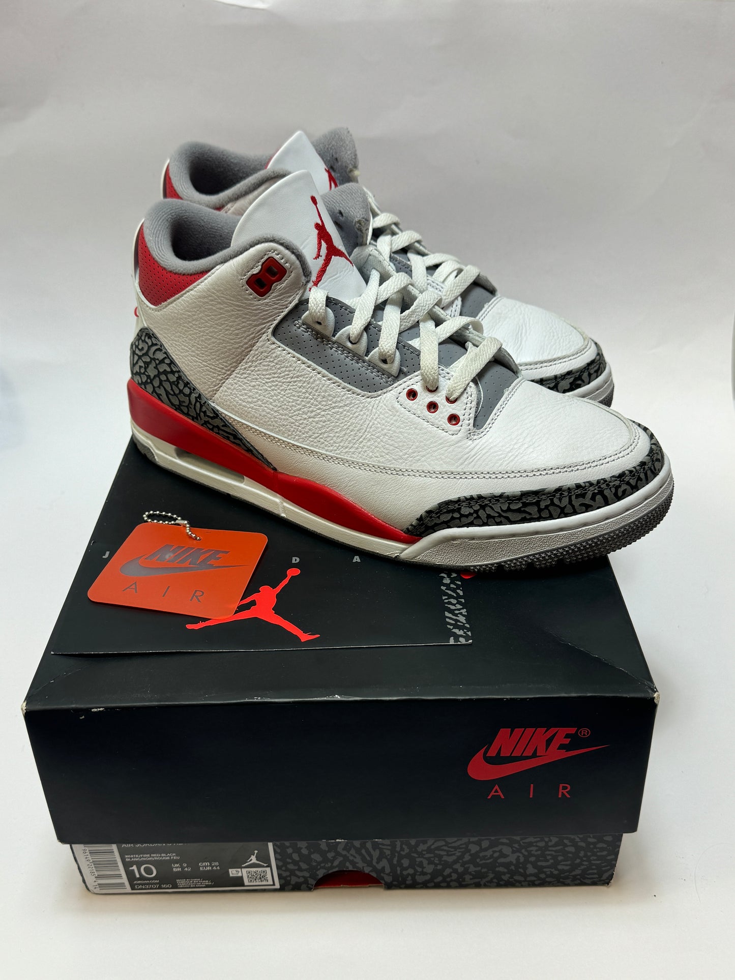 (USED) Jordan 3 Retro "Fire Red" EU44 US10