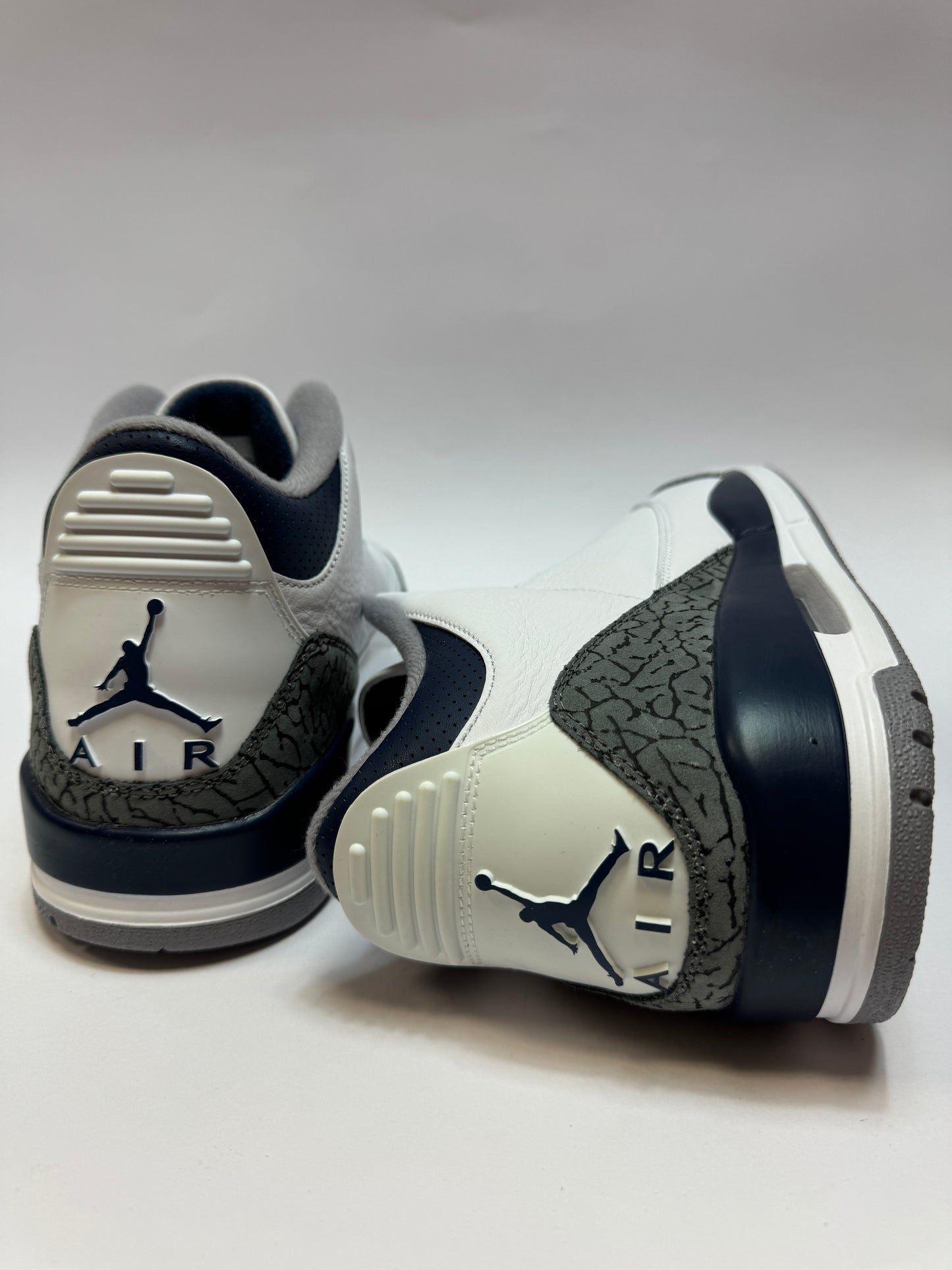 Jordan 3 Retro "Midnight Navy"