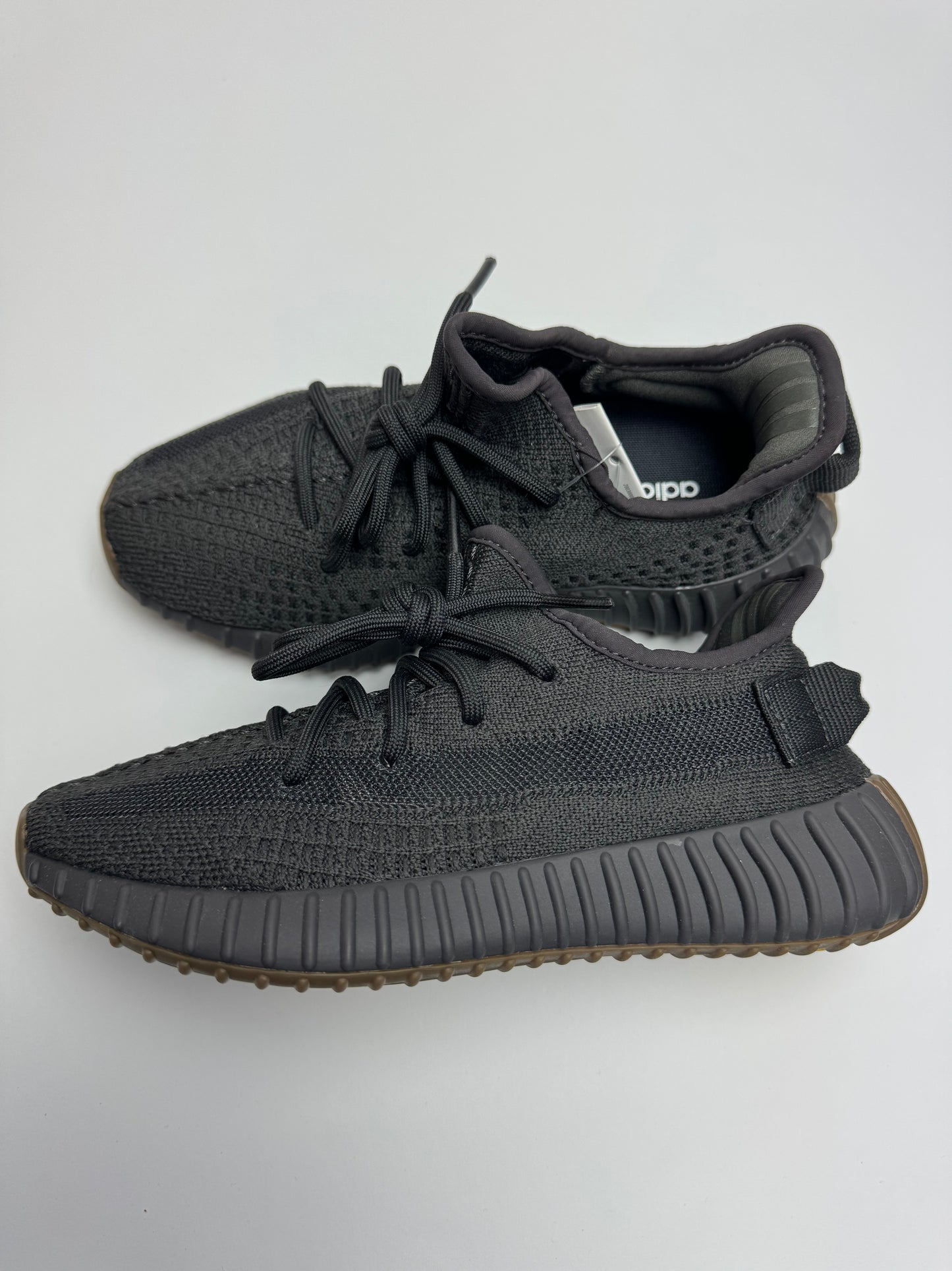 Yeezy Boost 350 V2 „Cinder“