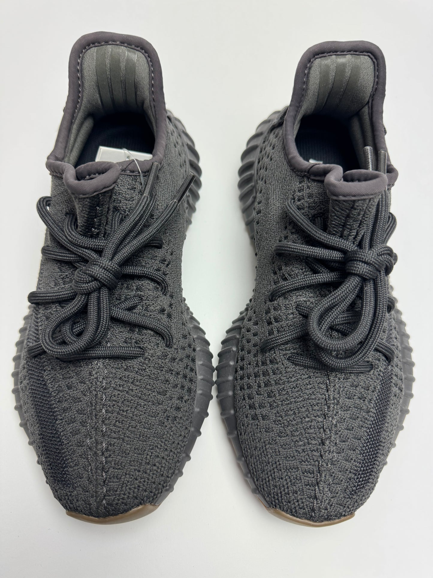 Yeezy Boost 350 V2 „Cinder“