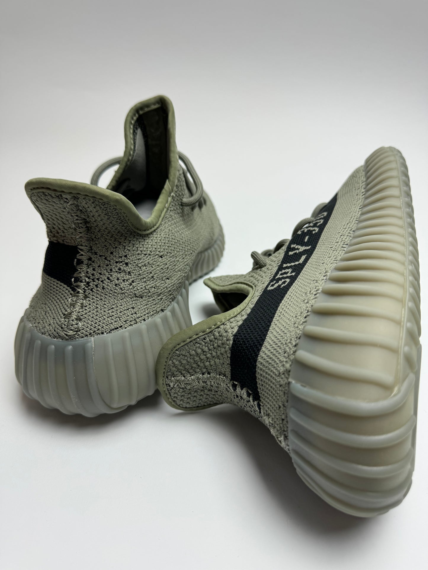 Yeezy Boost 350 V2 „Granite“