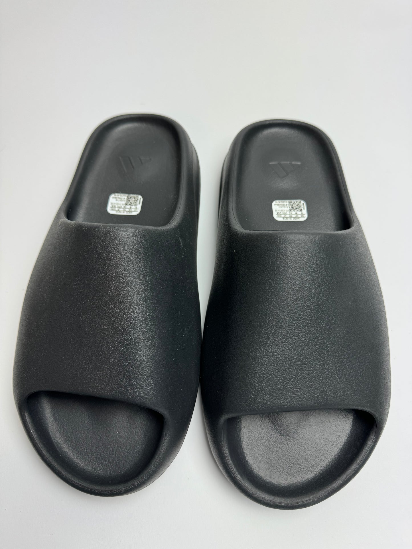 Yeezy Slides „Onyx“