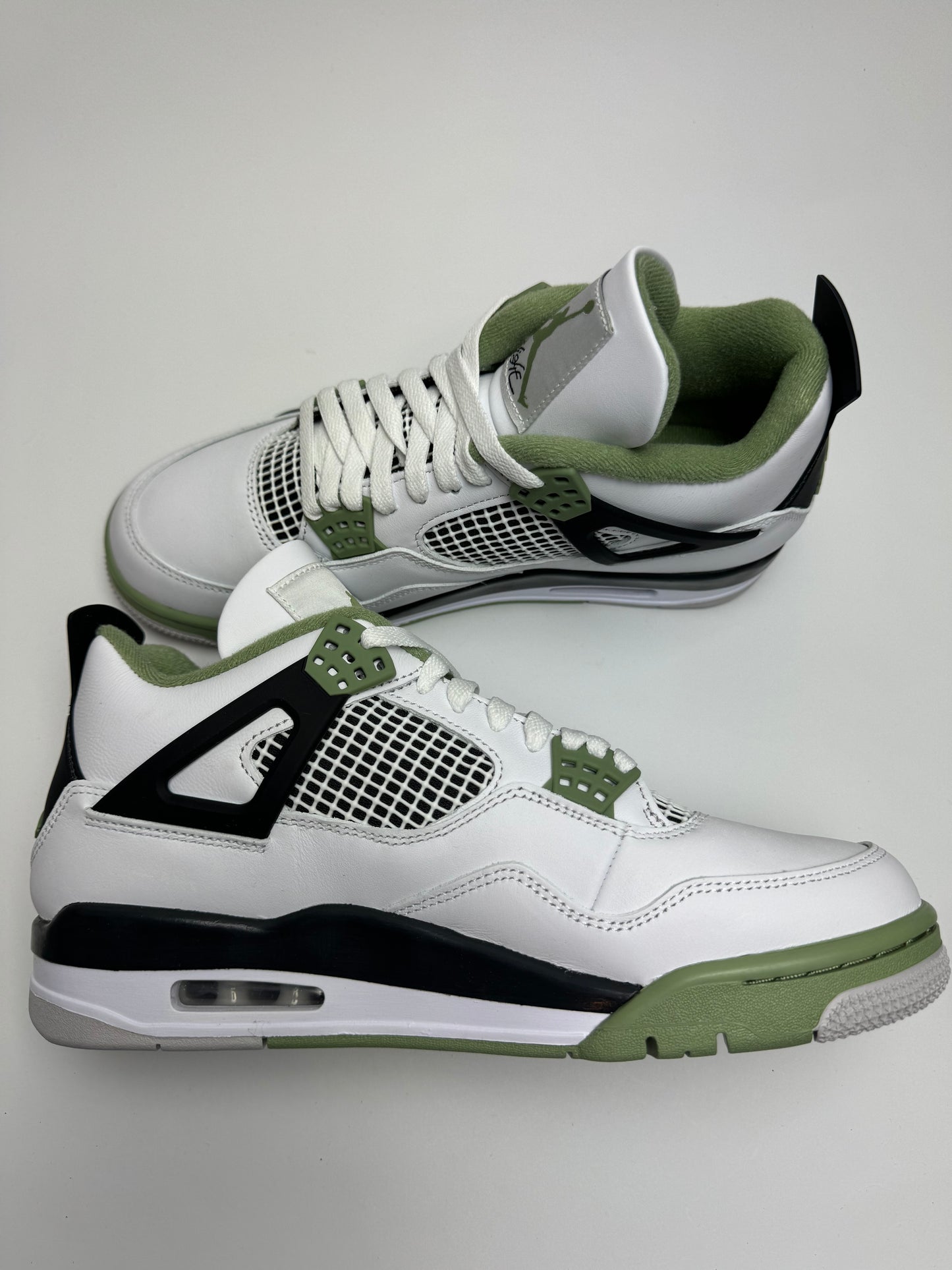 Air Jordan 4 "Seafoam"