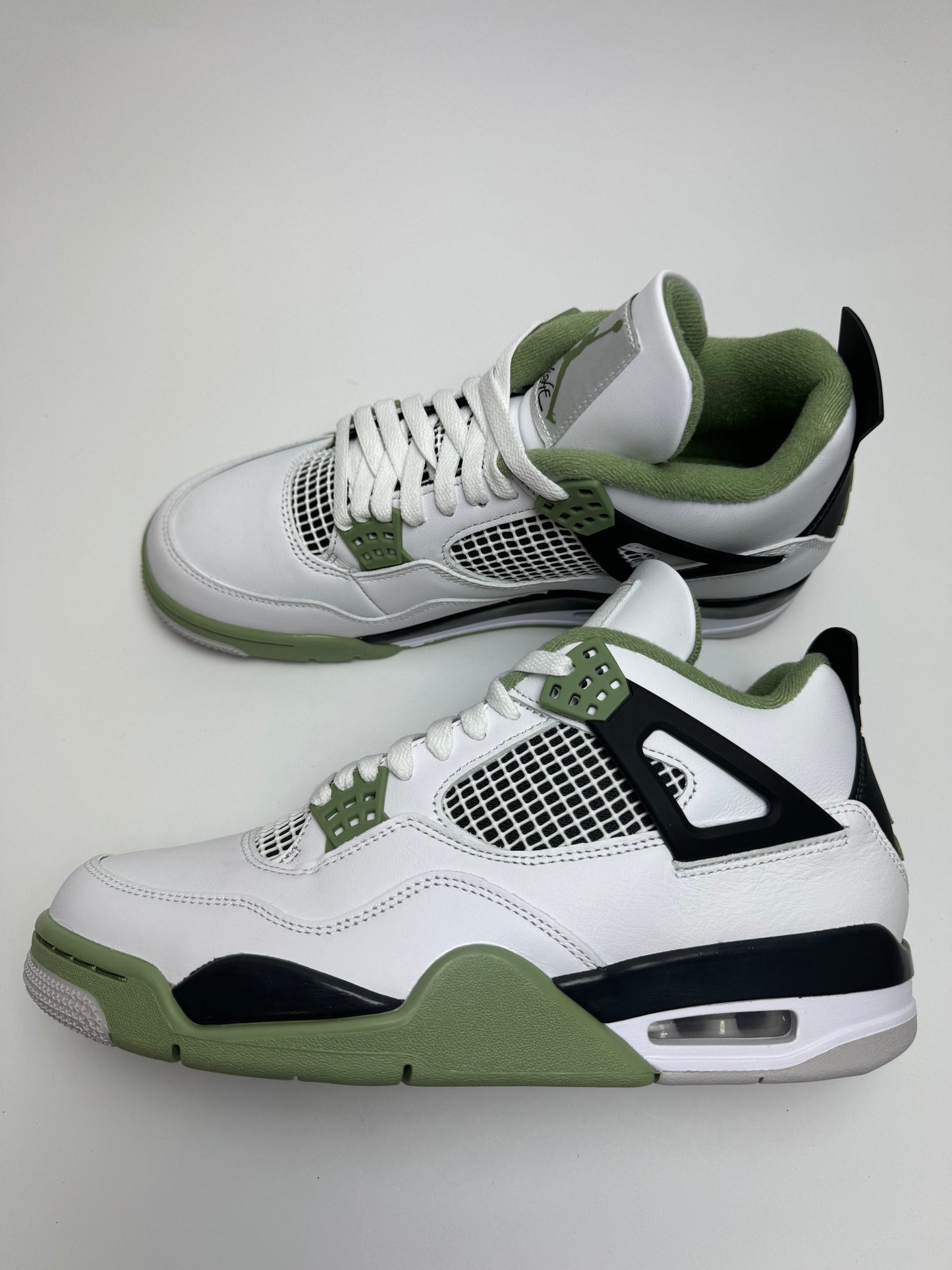 Air Jordan 4 "Seafoam"