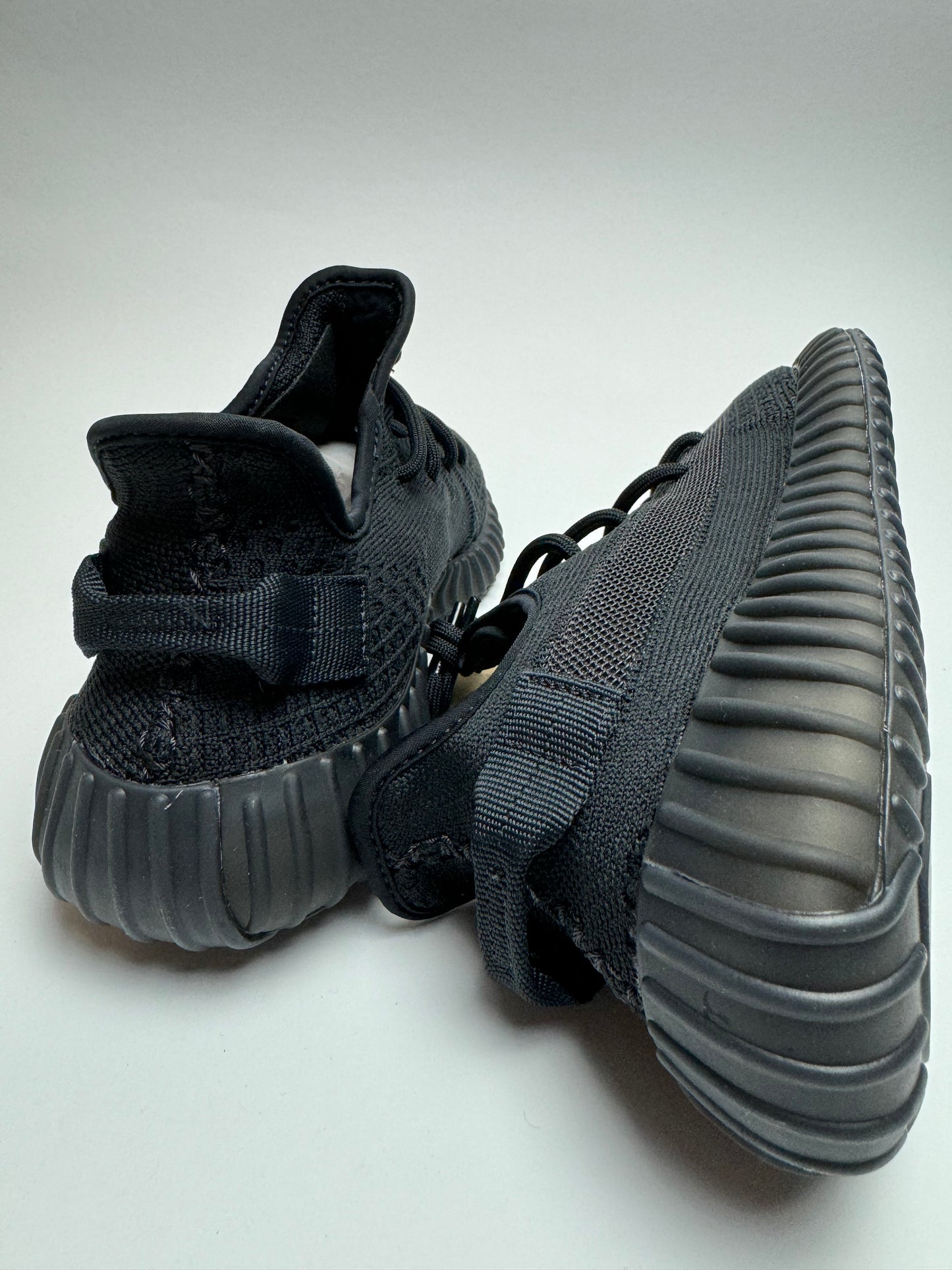 Yeezy Boost 350 V2 „Onyx“