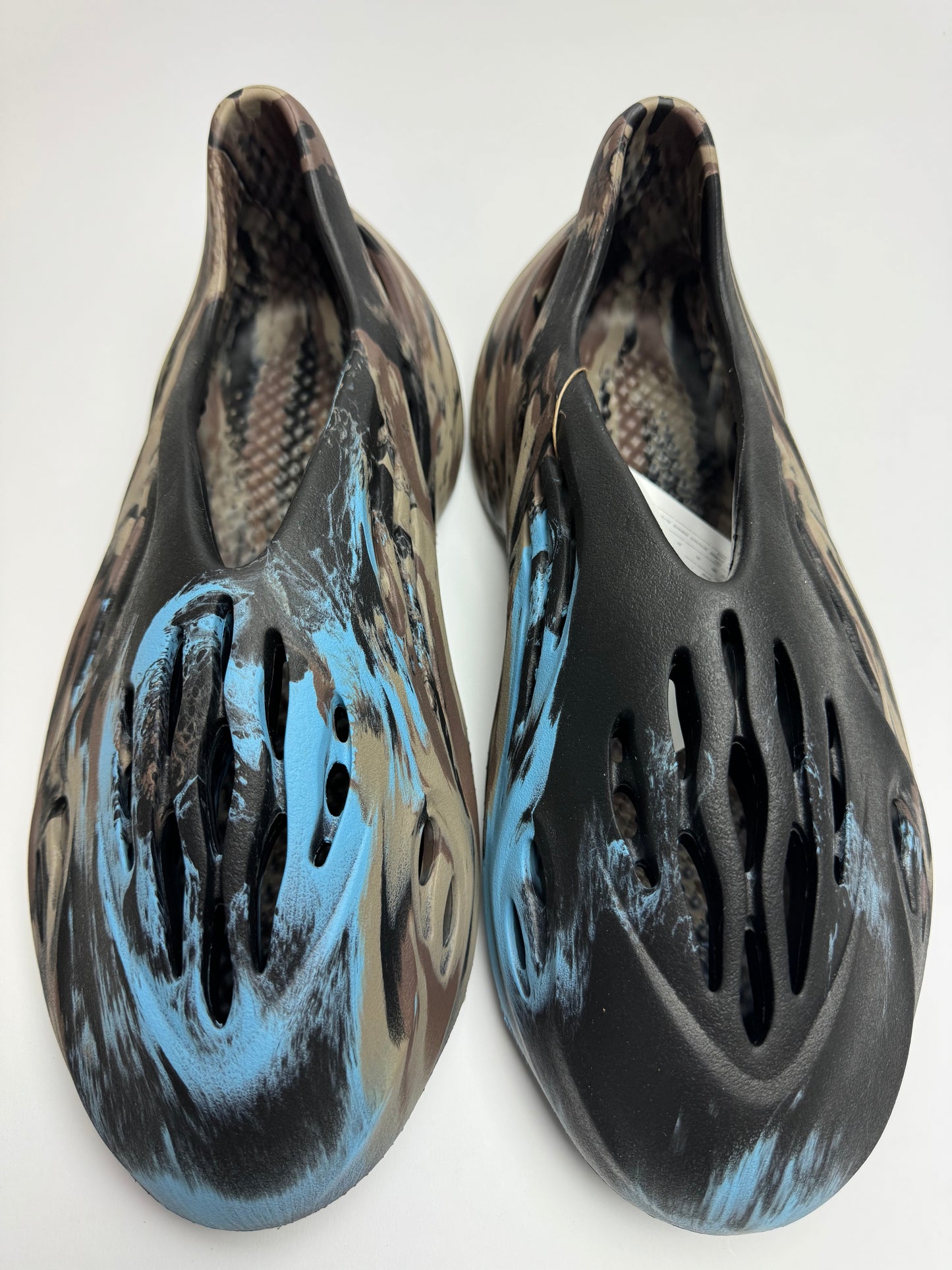 Yeezy Foam RNNR „MX Cinder“