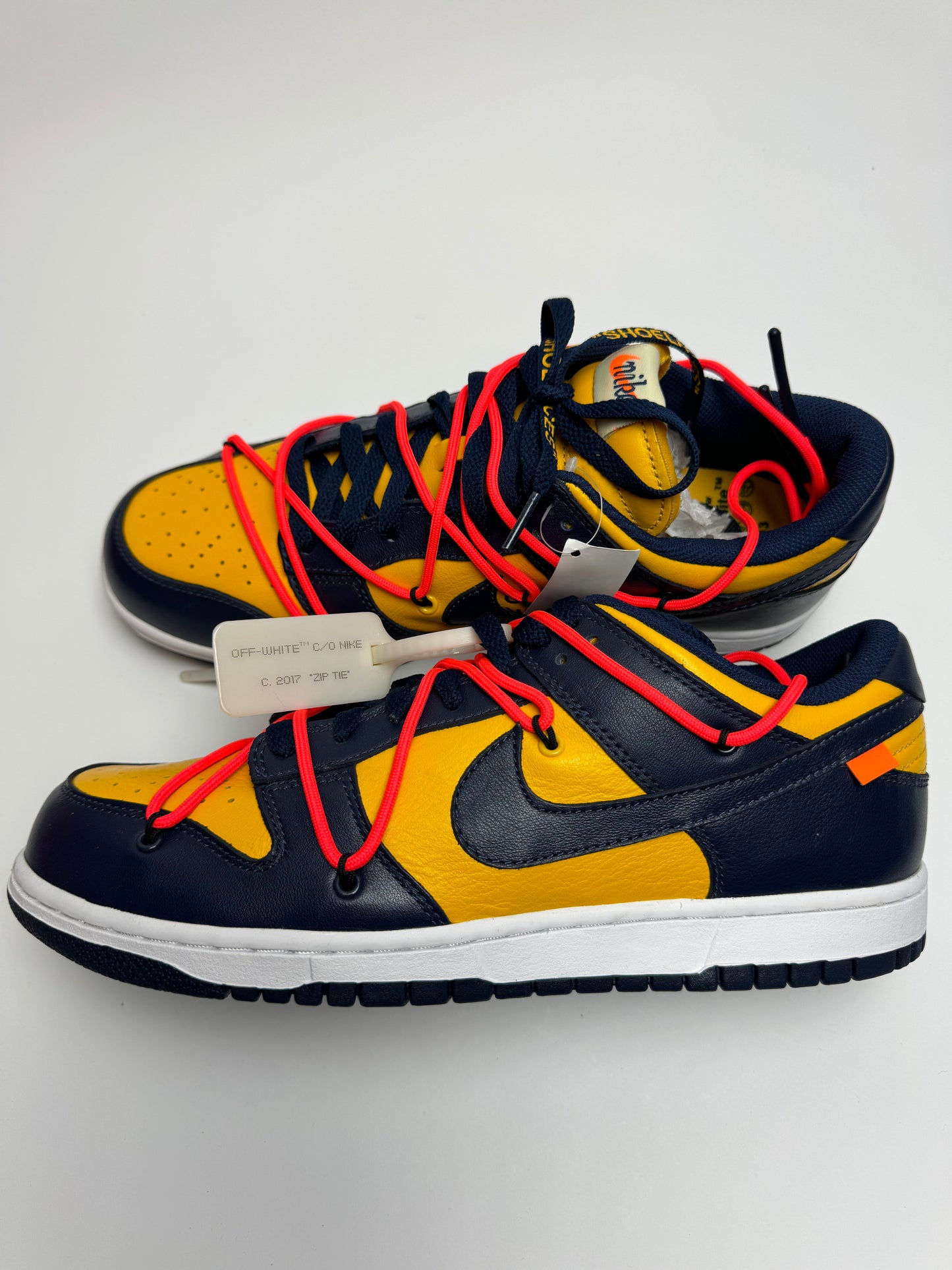 Off-White x Nike Dunk Low "University Gold"