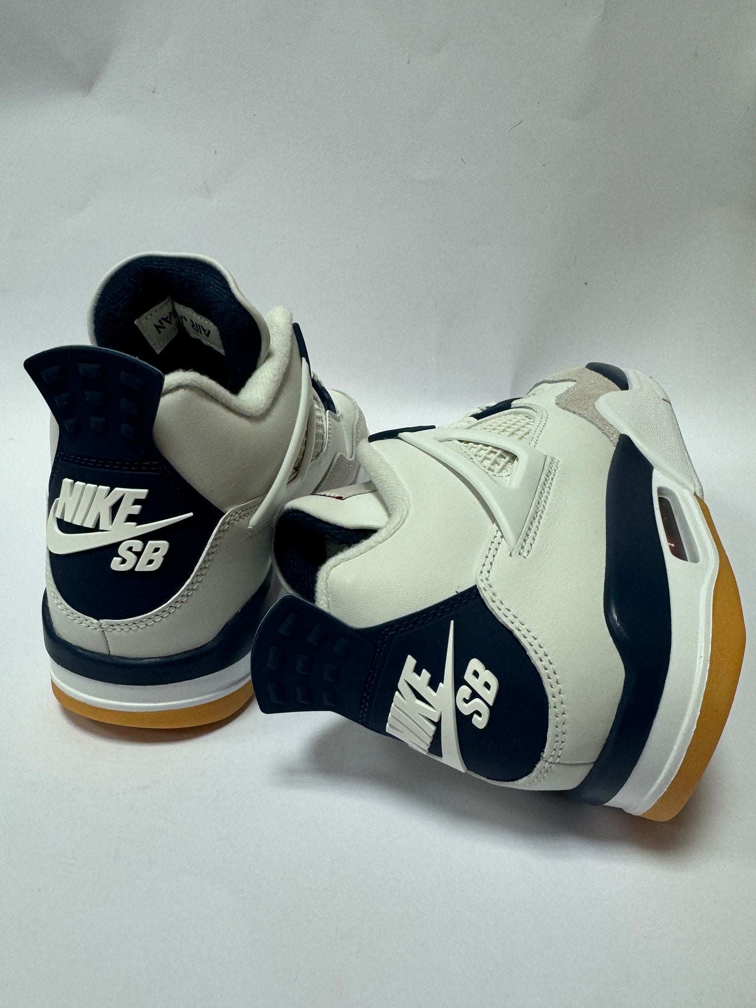 Jordan 4 SB Navy Blue – limitierter Sneaker im Skateboard-Style für Männer