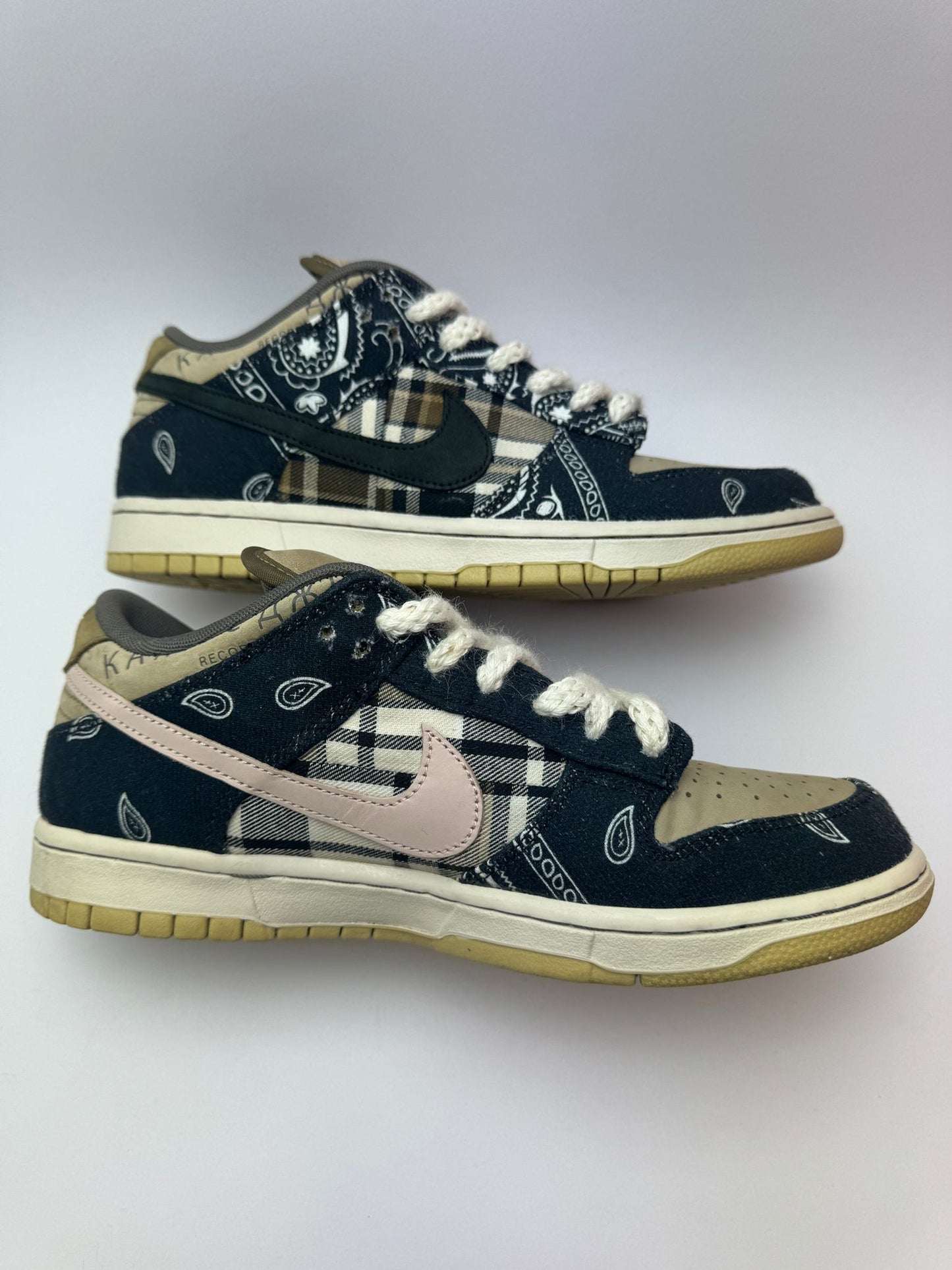 Nike SB Dunk Low "Travis Scott"