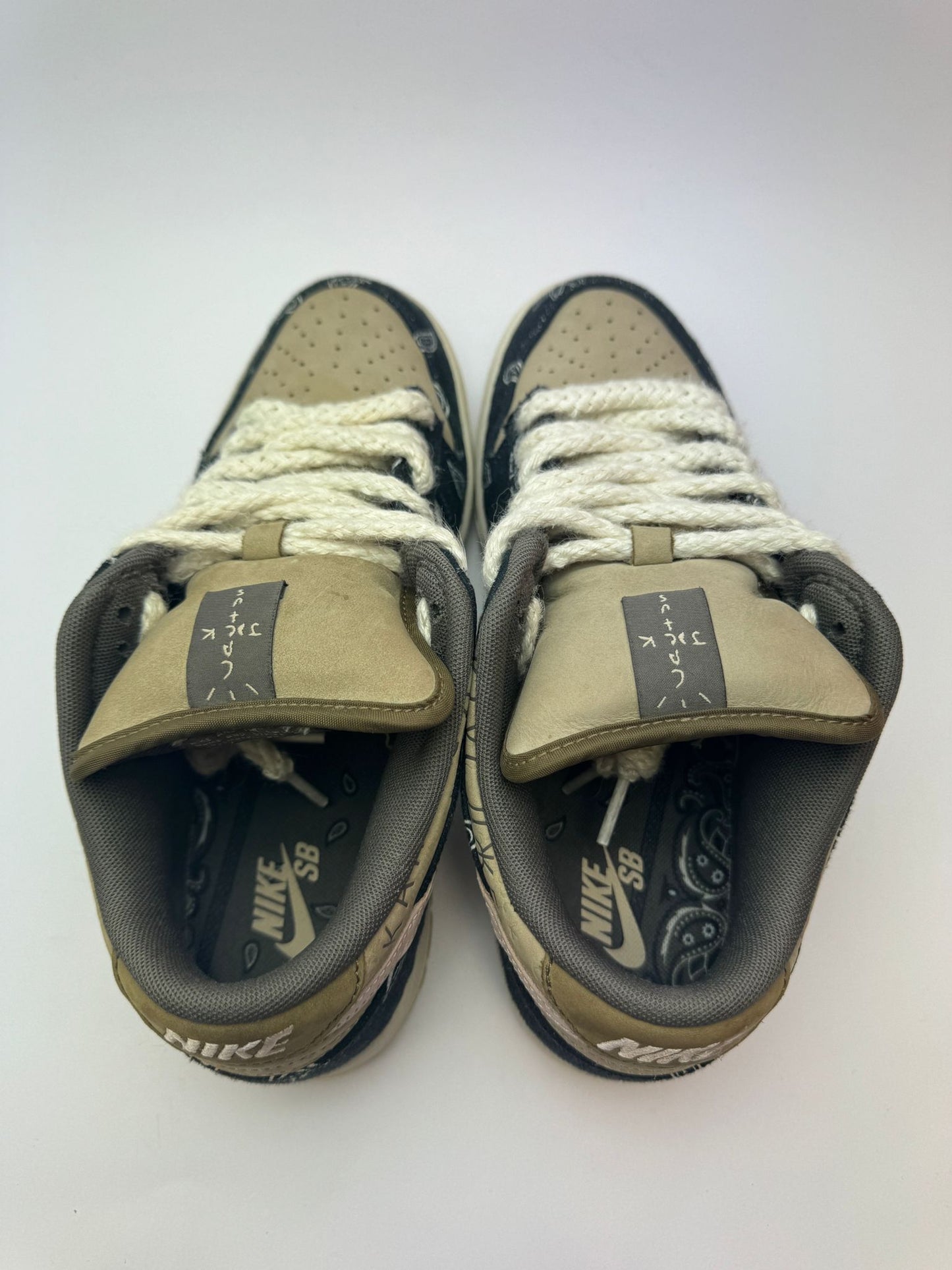 Nike SB Dunk Low "Travis Scott"