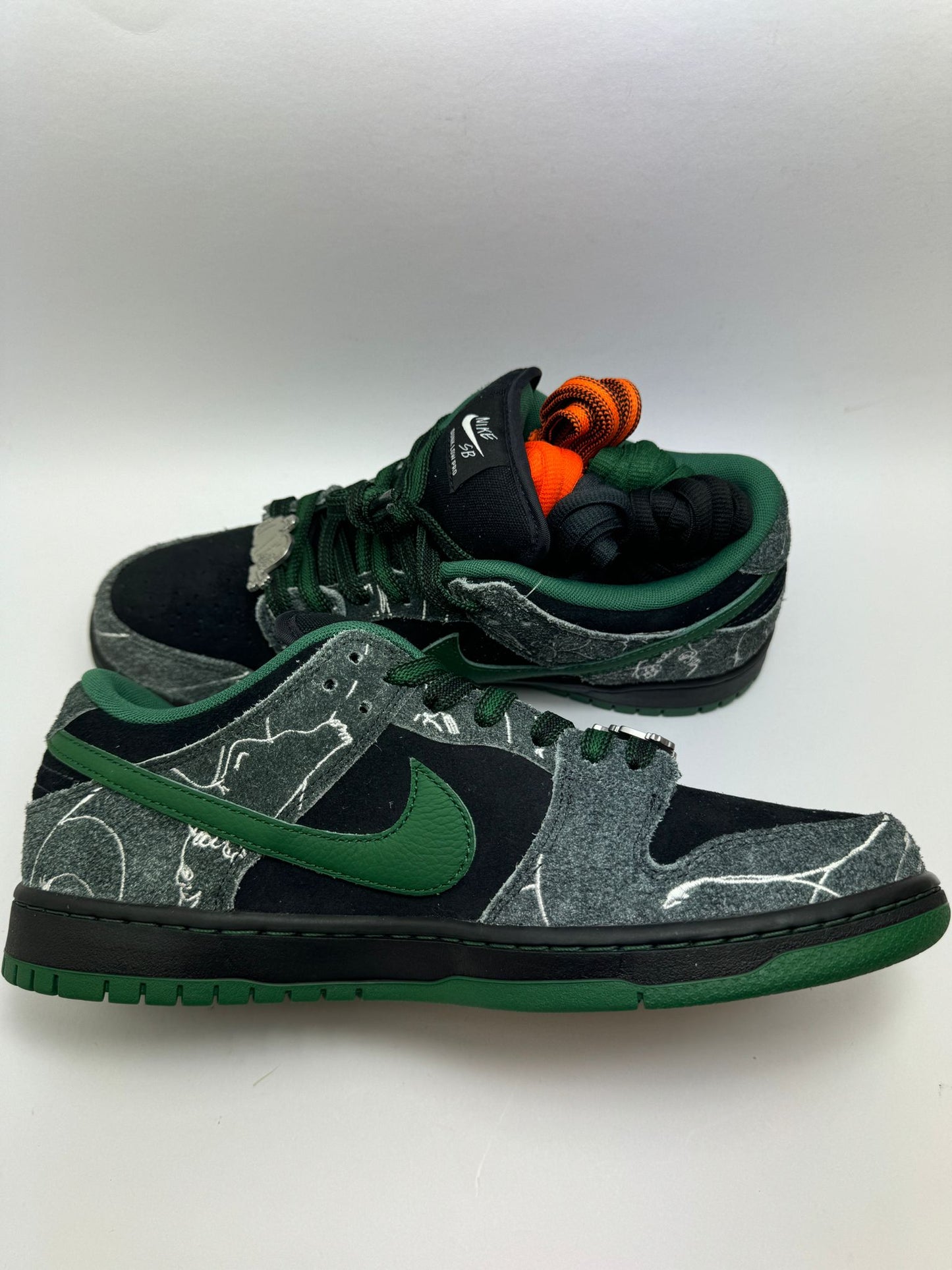 Nike SB Dunk Low "There Skateboards"
