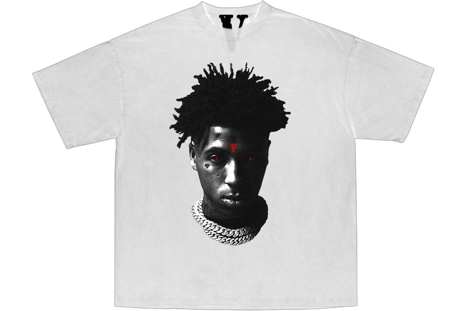 YoungBoy NBA x Vlone Reaper's Child Tee – Vorderansicht mit künstlerischem Porträt von YoungBoy NBA