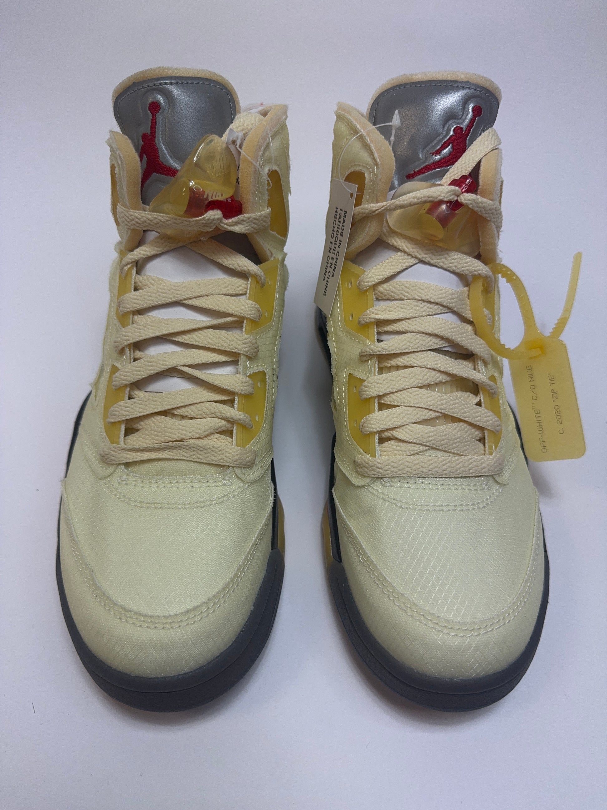 Nahaufnahme der Zunge – reflective Jumpman Logo auf 3M Tongue