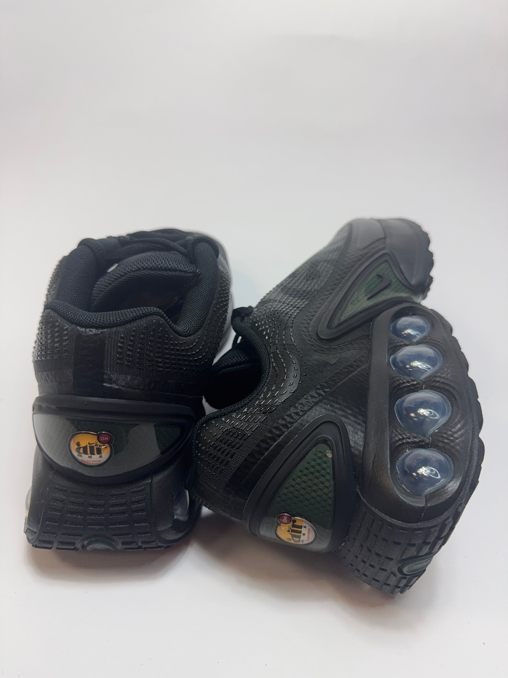 Detailansicht der Rückseite – sichtbare Galactic Jade Dynamic Air Einheit und Back Branding