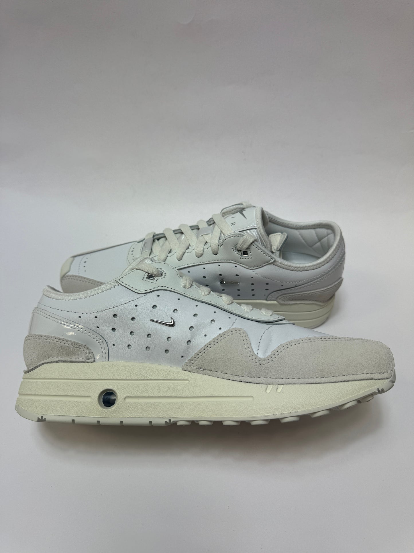 Nike Jacquemus Air Max 1 ’86 White Women – Seitenprofil