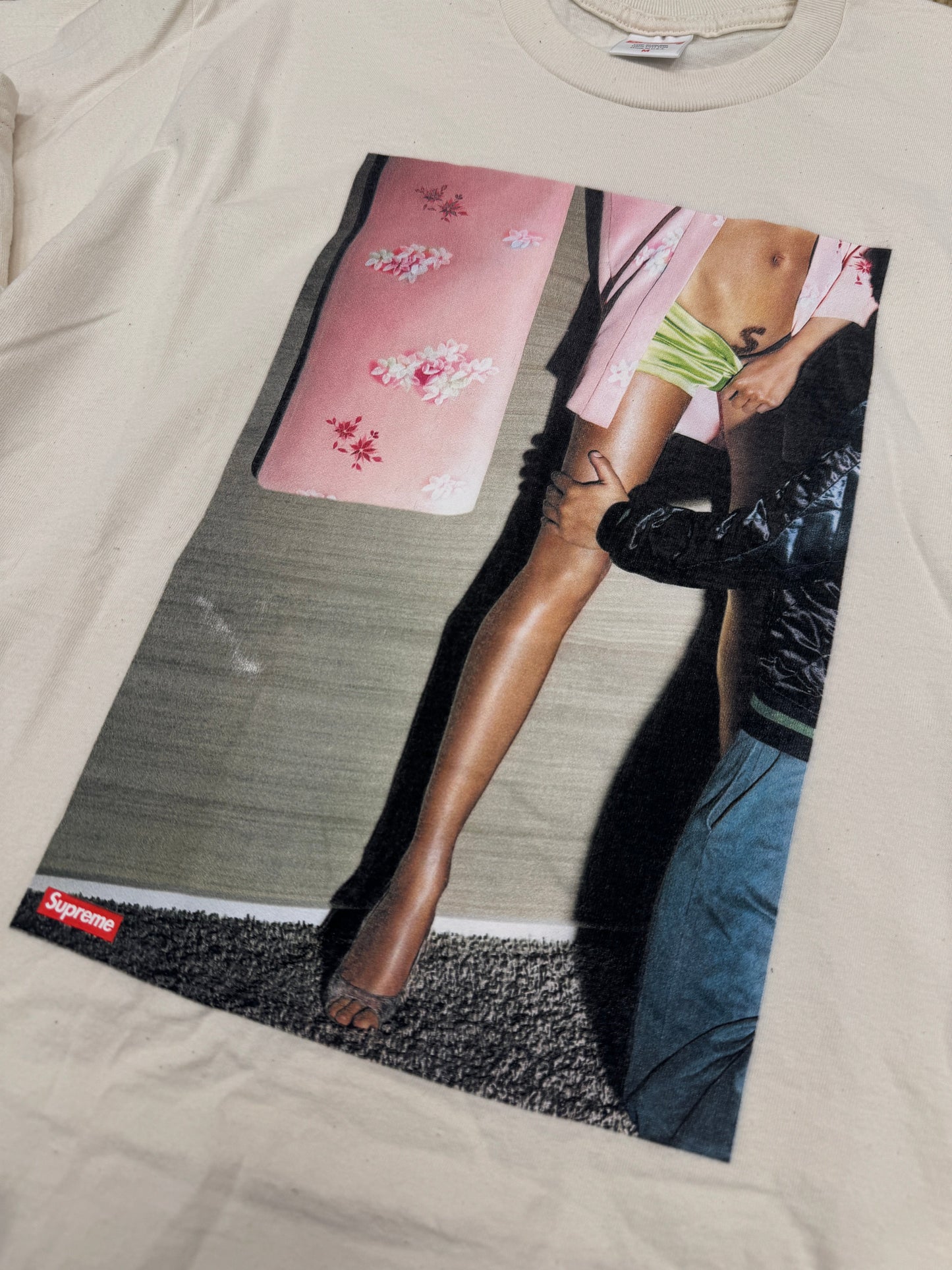 (Pre-Owned) Supreme "Model" Tee Natural Size M