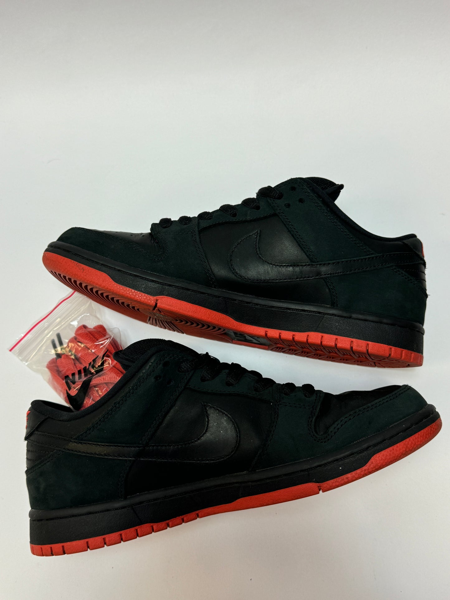 Nike SB Dunk Low "Black Pigeon" EU42,5 US9 (USED)