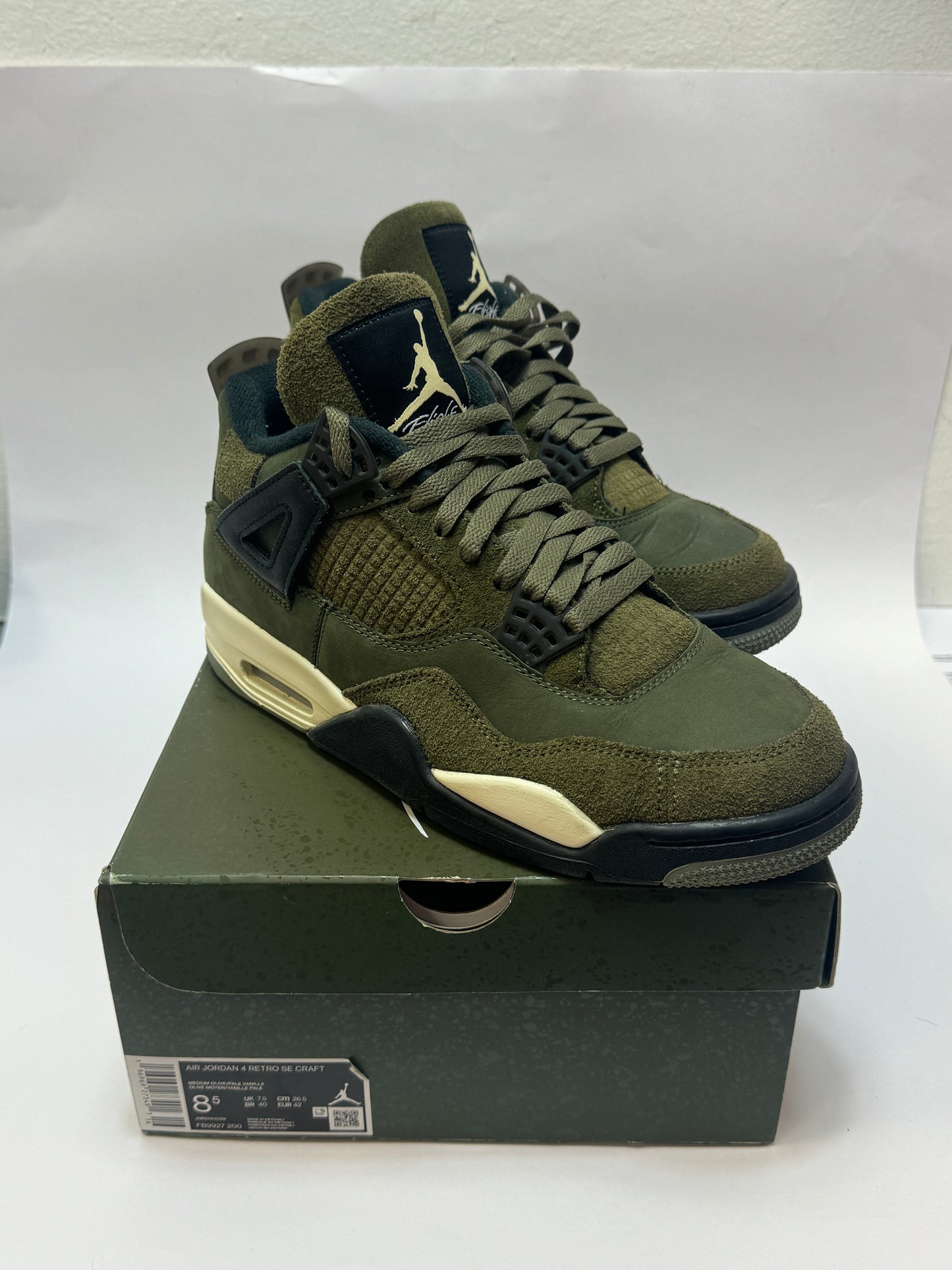 (USED) Jordan 4 Retro "Craft Olive" EU42 US8.5