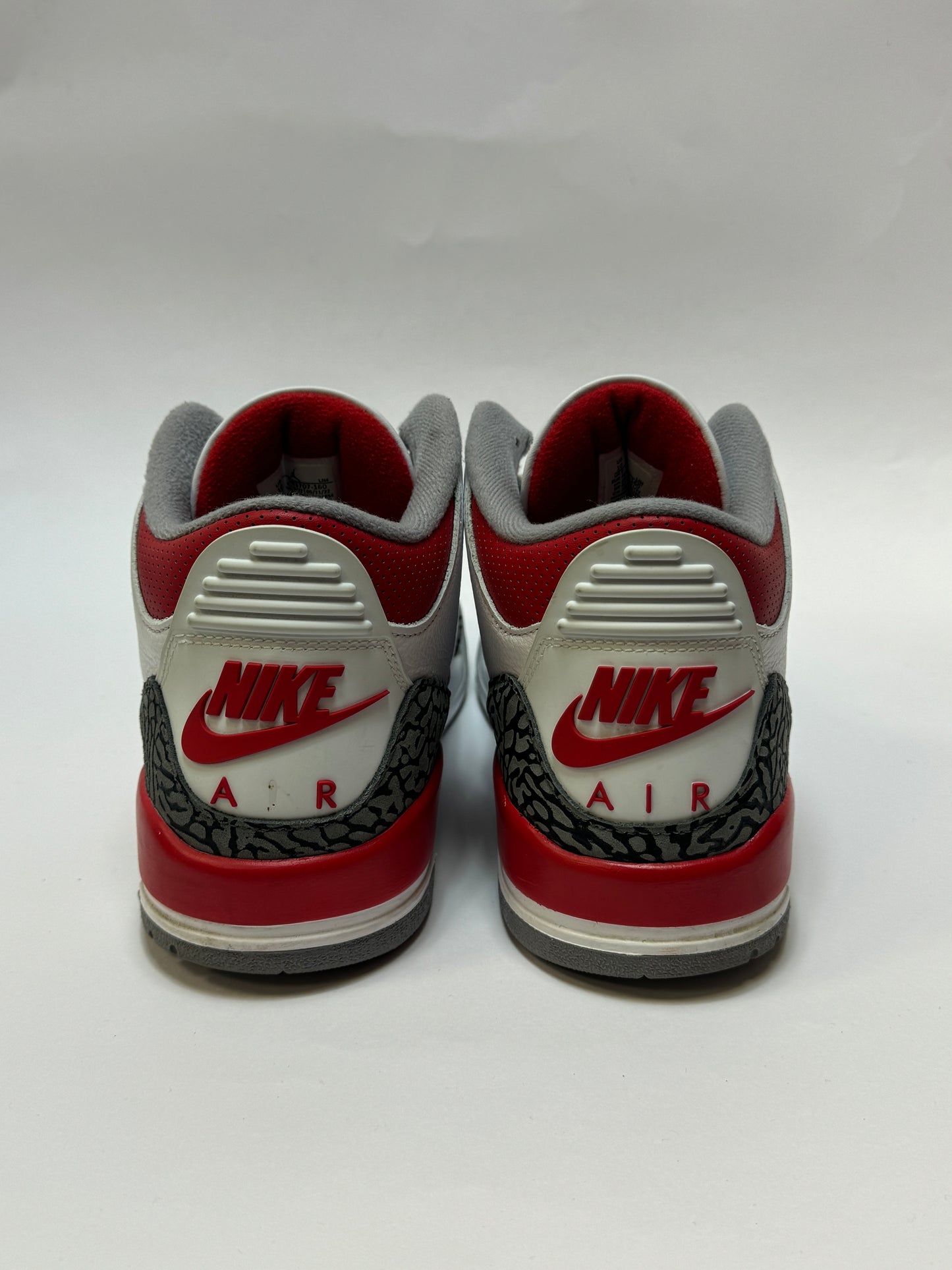 (USED) Jordan 3 Retro "Fire Red" EU44 US10