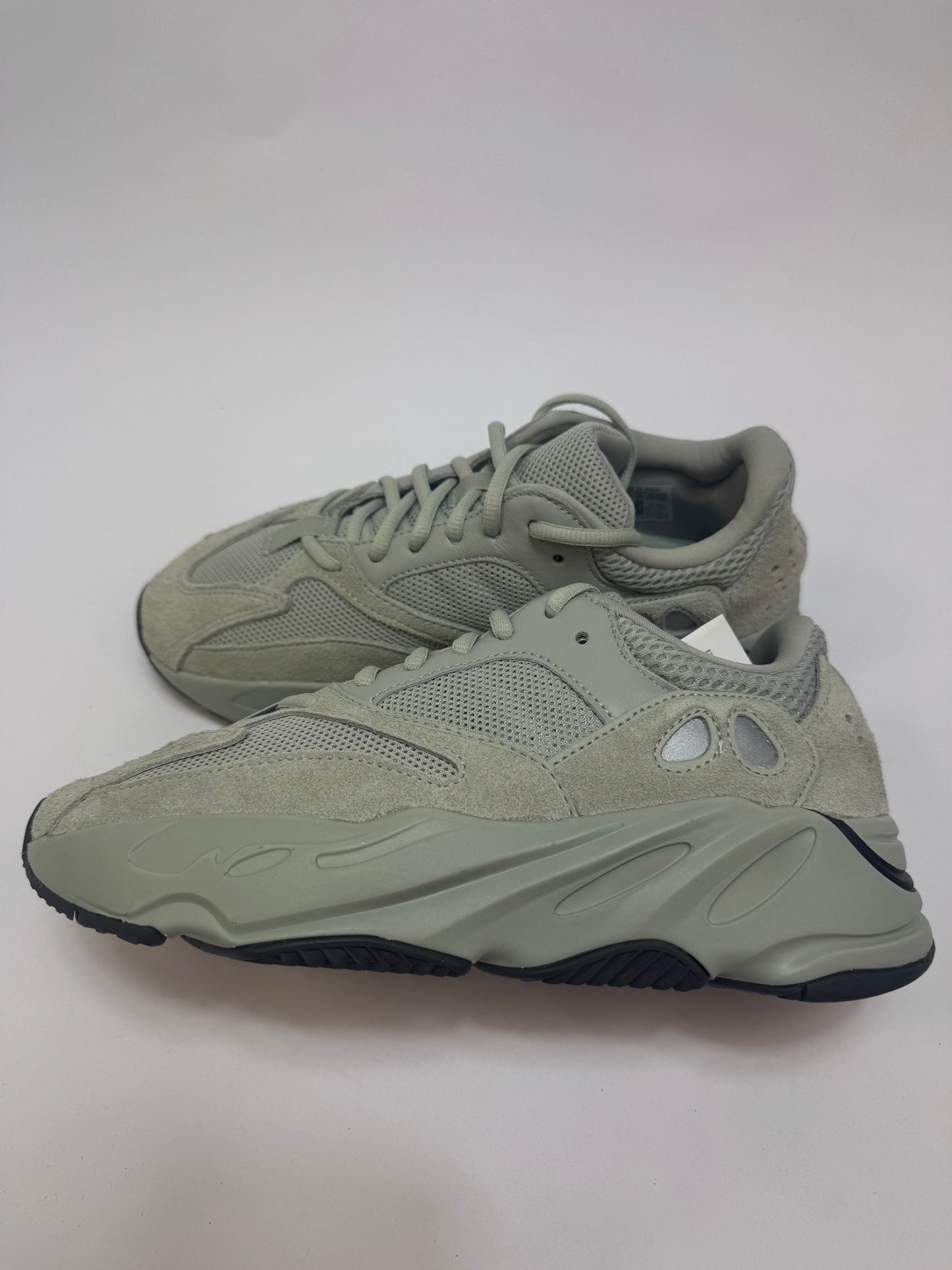 Adidas Yeezy Boost 700 "Salt"