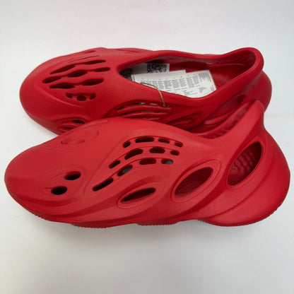 Adidas Yeezy Foam RNNR "Vermillion"