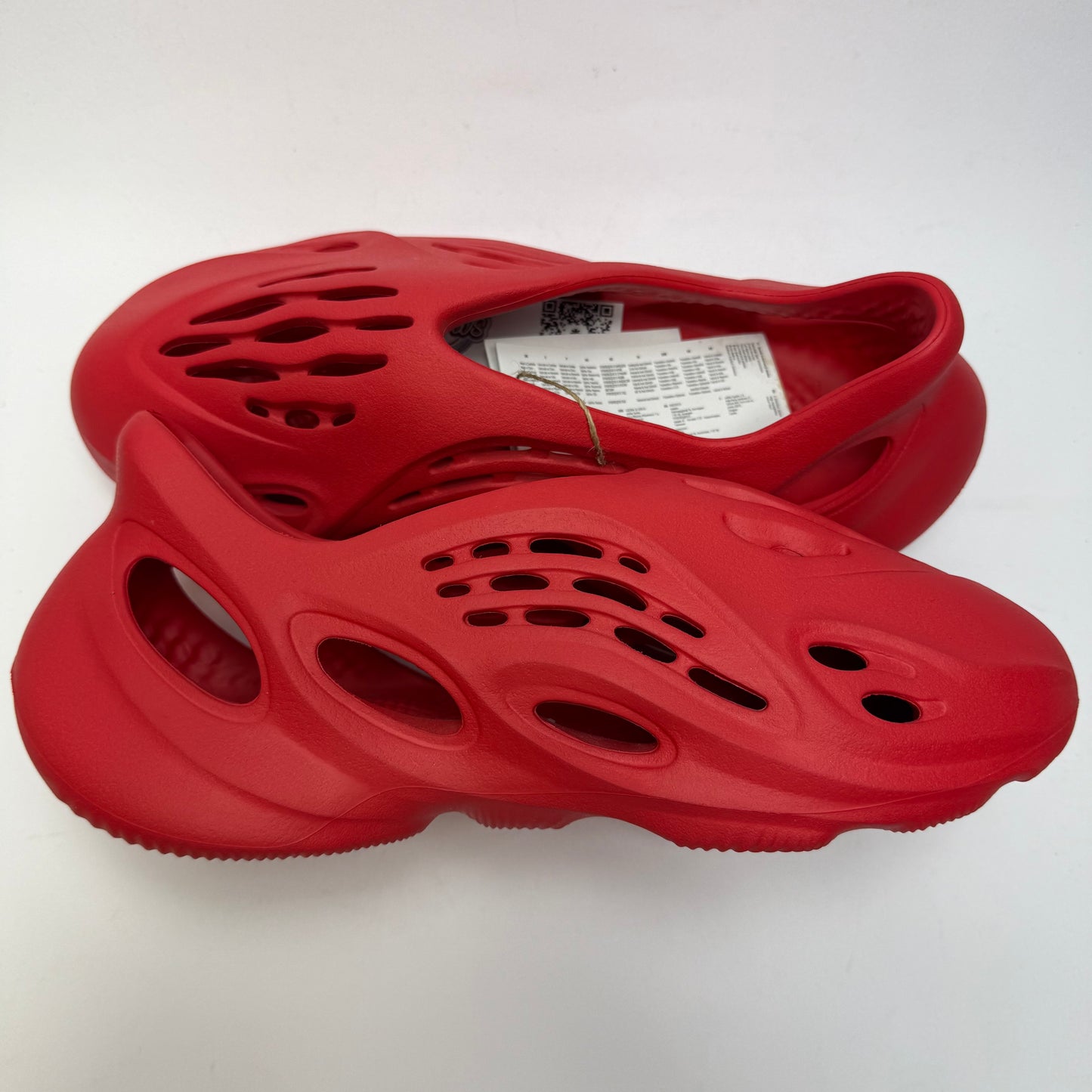 Adidas Yeezy Foam RNNR "Vermillion"