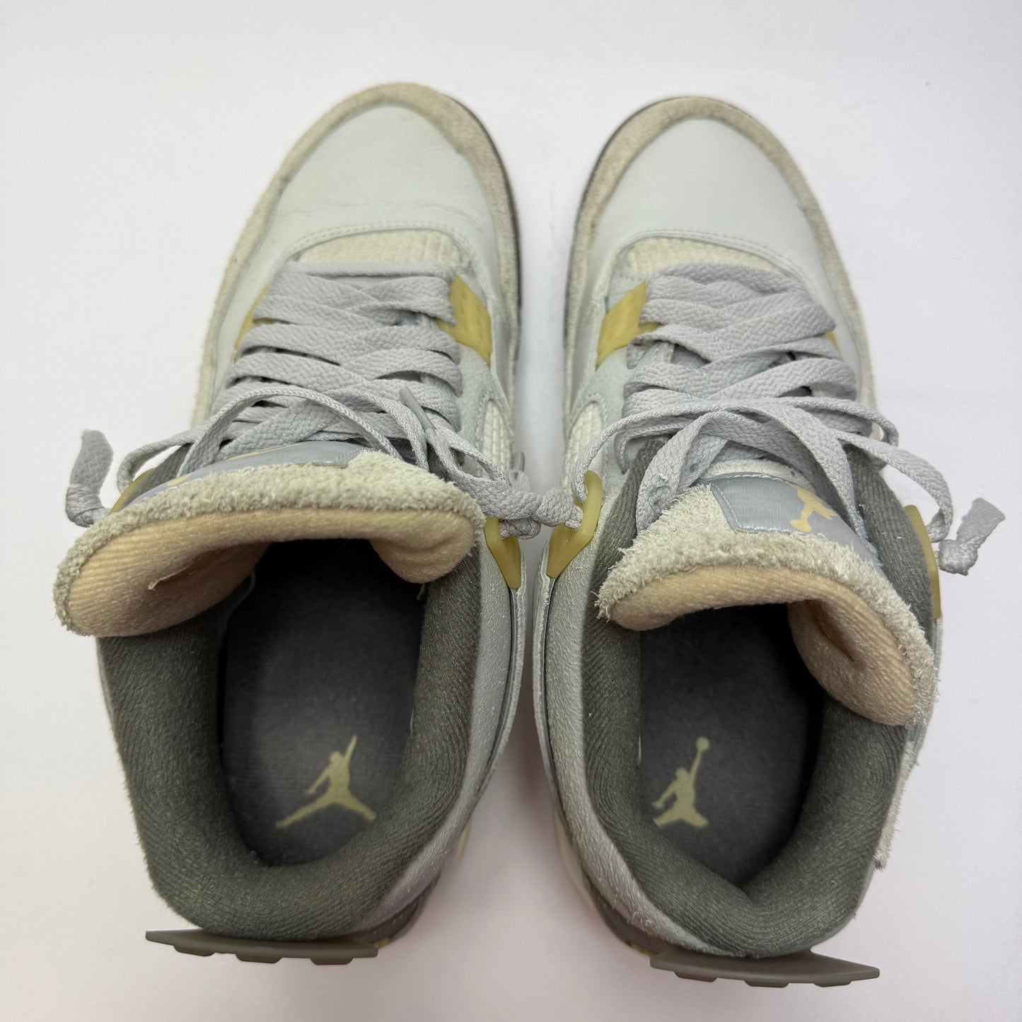 (Pre-Owned) Jordan 4 Retro SE "Craft Photon Dust" – EU42 US8.5 (no Box)