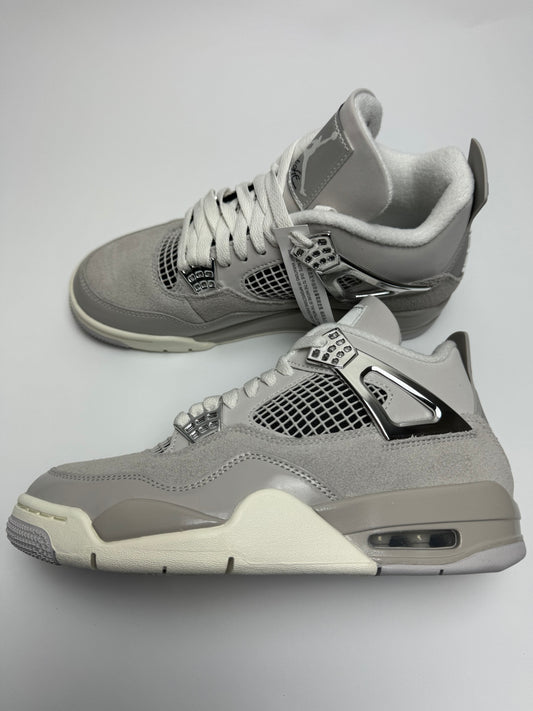 Air Jordan 4 „Frozen Moments“