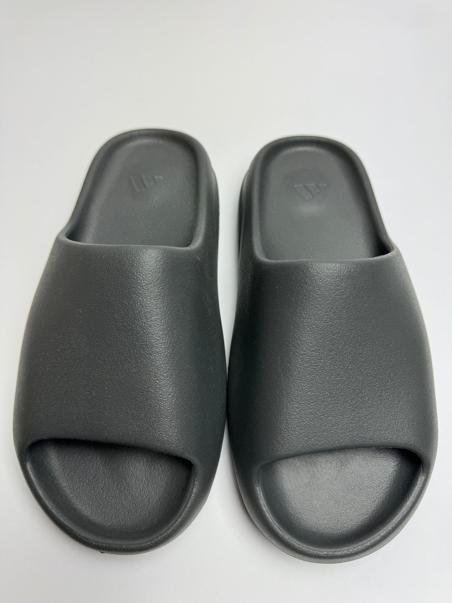 Yeezy Slide "Granite"