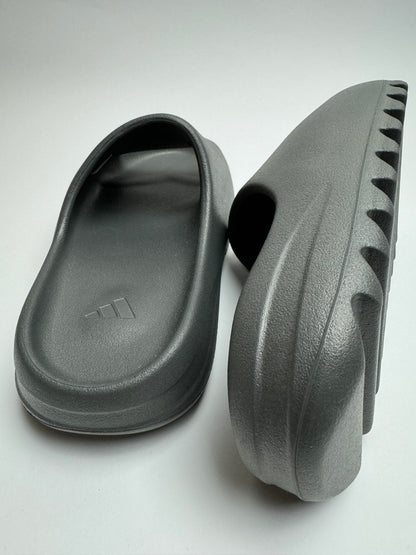 Yeezy Slide "Granite"