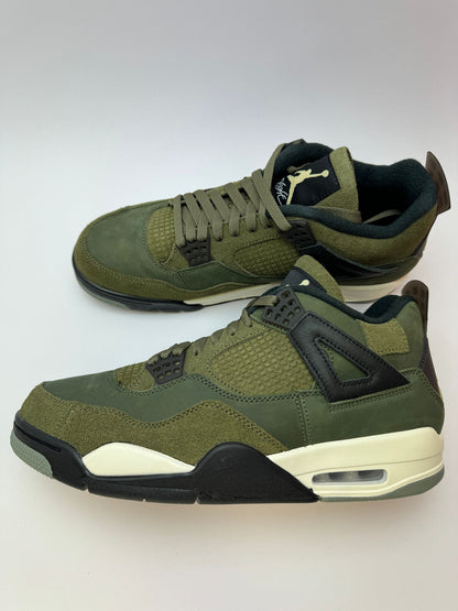 Air Jordan 4 Craft Medium Olive – rechte Seitenansicht mit Olive-Nubuck Upper und dunklen Suede-Overlays