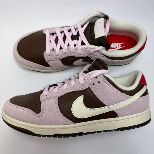 Seitenansicht des Nike Dunk Low Neapolitan mit cremefarbenem Leder-Upper und braunen Overlays