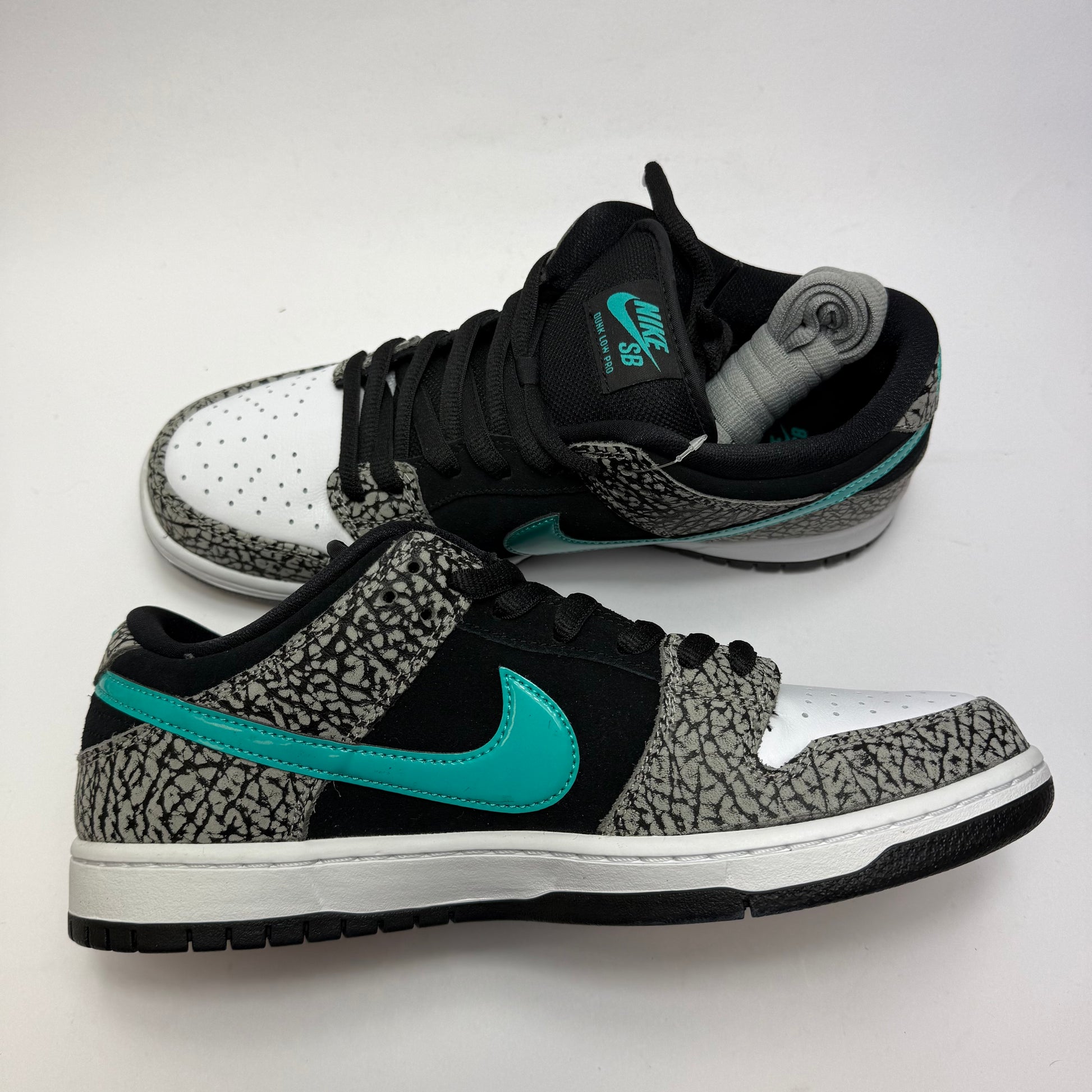 Innenansicht des Sneakers mit gepolstertem SB Kragen und hochwertigem Nubuck-Upper