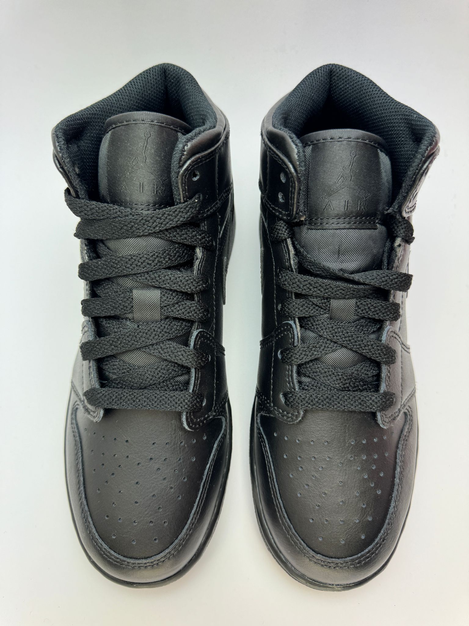 Nike air jordan 1 retro fashion mid triple black