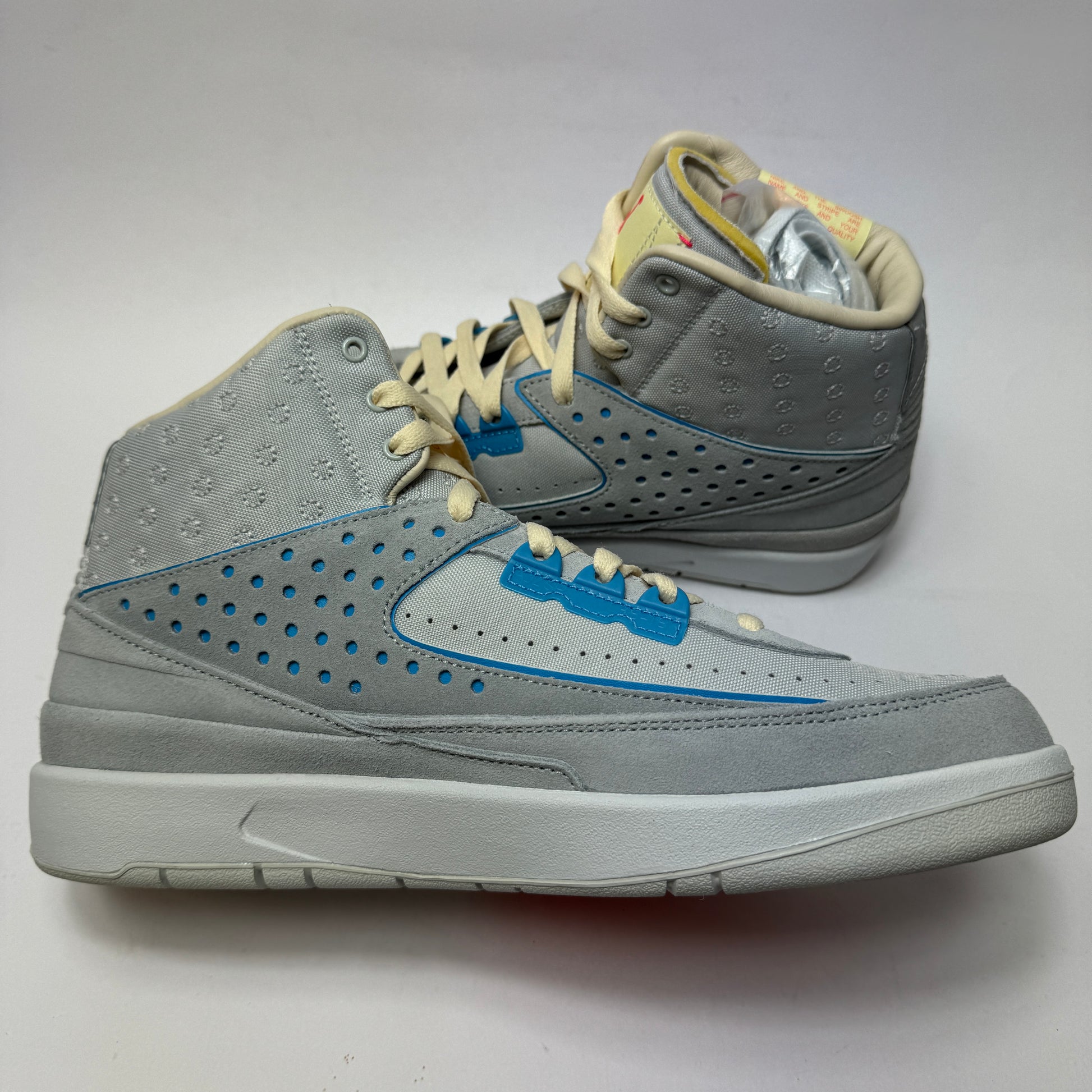 Innenansicht des Union x Air Jordan 2 Grey Fog mit charakteristischem Materialmix und Union Kollaborationsdetails