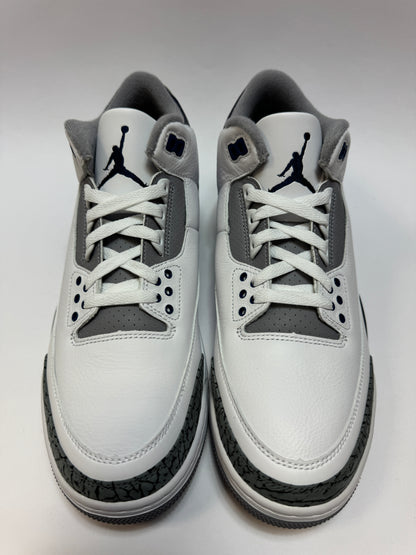 Detailansicht der Rückseite – Heeltab in Midnight Navy mit Jumpman Logo