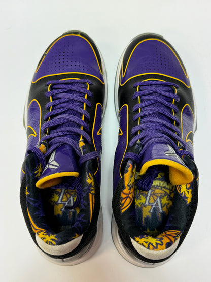Nike Kobe 5 Protro Lakers Obenansicht – Blick auf Laces, Upper-Materialien und Farbakzente