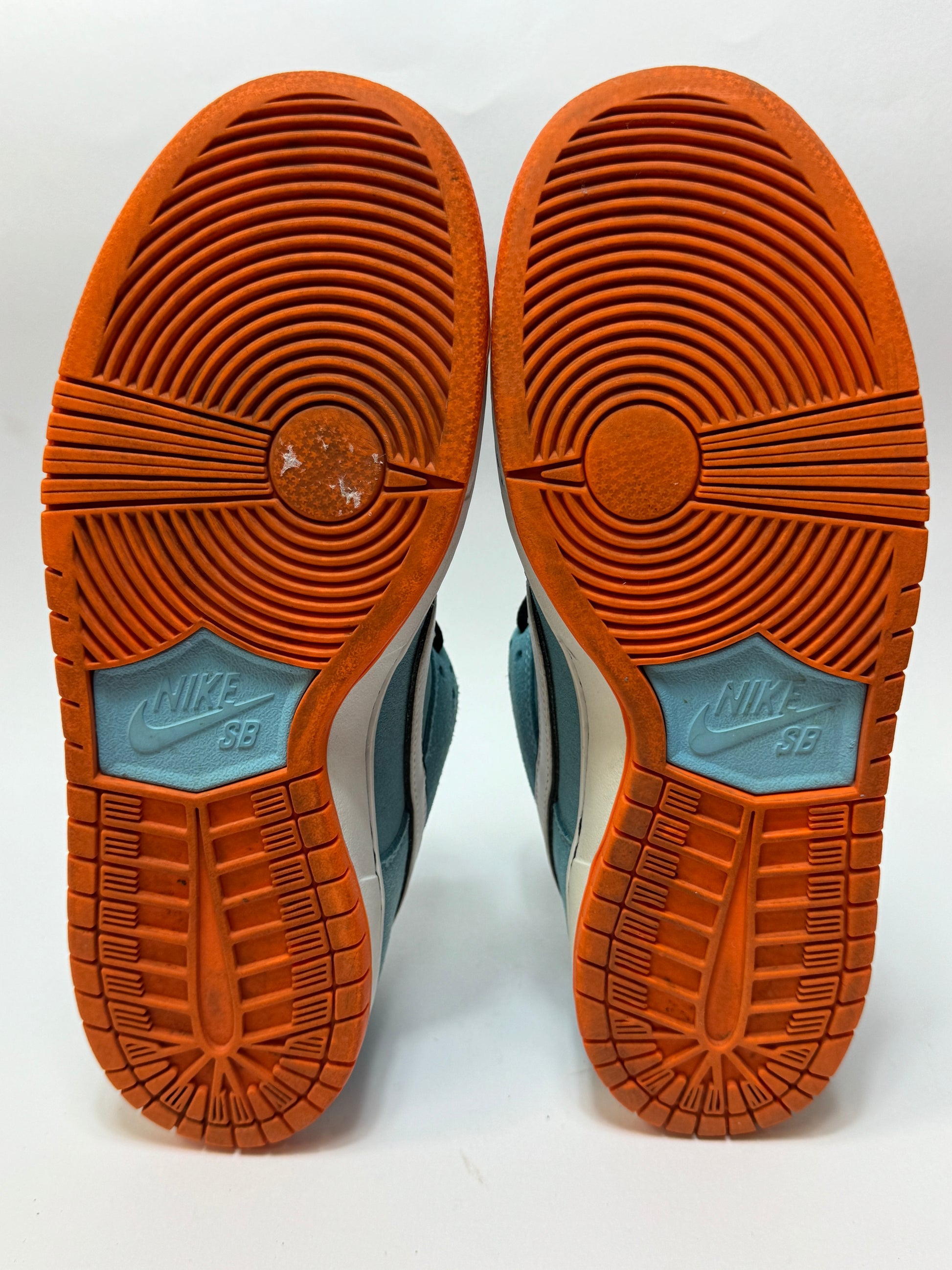 Nike SB Dunk Low Club 58 Gulf Sohlensicht – schwarze Gummisohle mit dokumentiertem Abrieb, Used Sneaker