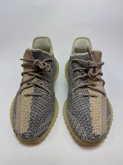 Nahaufnahme der Zunge – Label mit Stylecode GY7658 und dezenter Stickerei