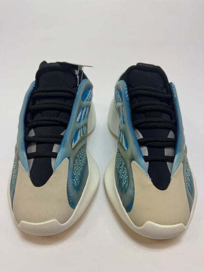 Nahaufnahme der Zunge – Label mit Stylecode G54850